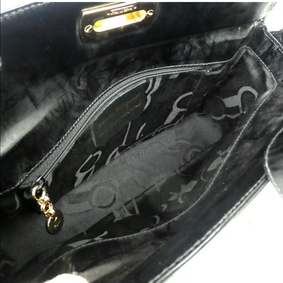 Salvatore Ferragamo Patent Leather Shoulderbag - Picture 8 of 10